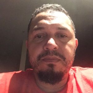 Meet your Posher, Carlos